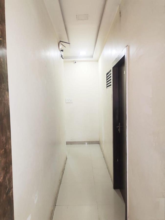 Hotel Golden Galaxy - Santacruz East Mumbai Exterior foto