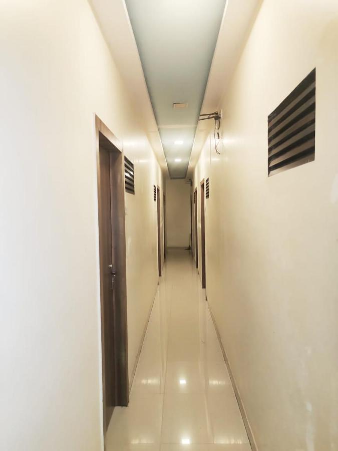 Hotel Golden Galaxy - Santacruz East Mumbai Exterior foto